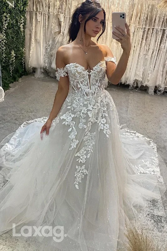 15741 - A Line Illusion V Neck Lace Appliques Wedding Dress